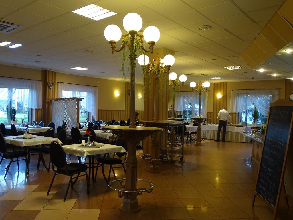 Motel 2000 Stęszew 外观 照片