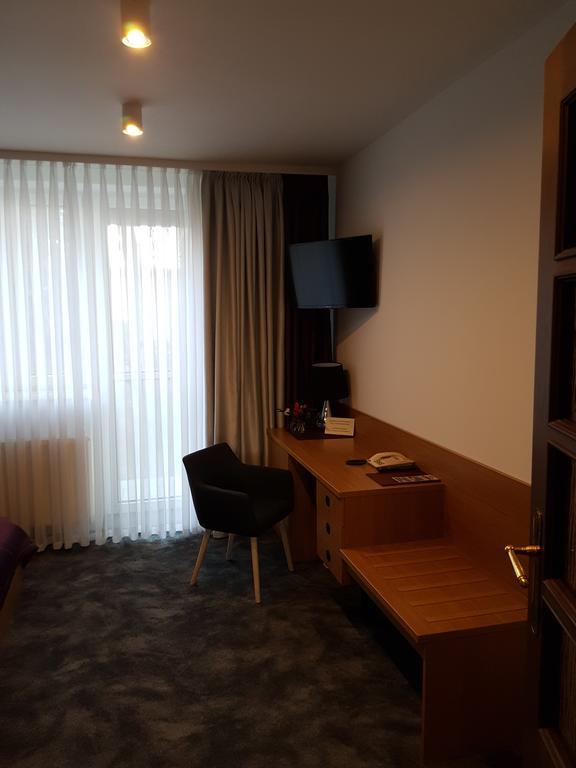 Motel 2000 Stęszew 外观 照片